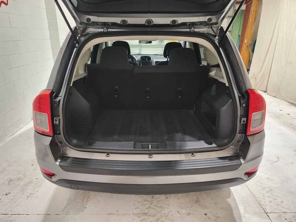 Jeep Compass 2012 photo 4