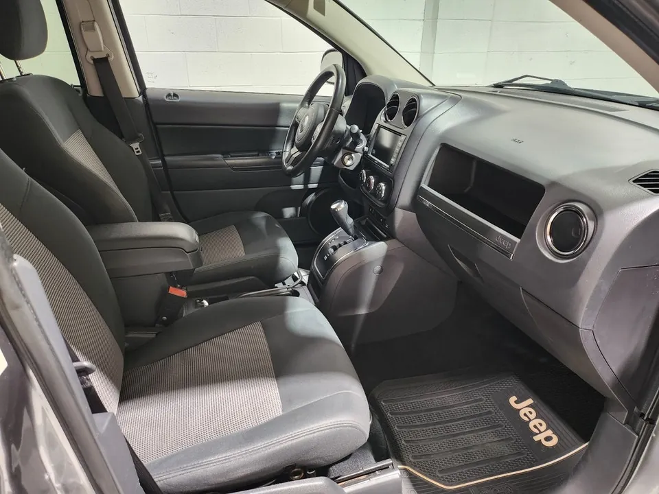 Jeep Compass 2012 photo 5
