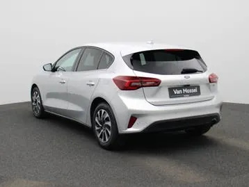 Ford Focus 2023 photo 2