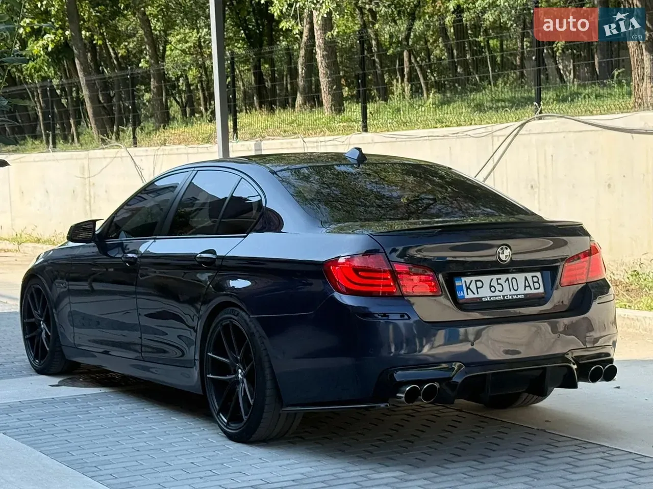 BMW 5 Series 2012 photo 5