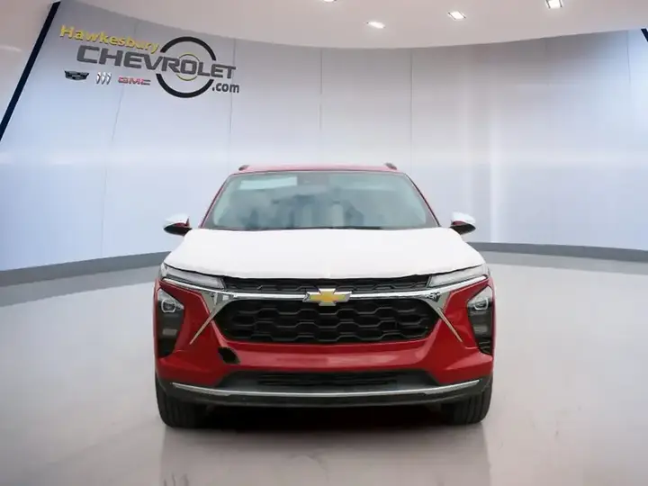 Chevrolet Trax 2026 photo 2