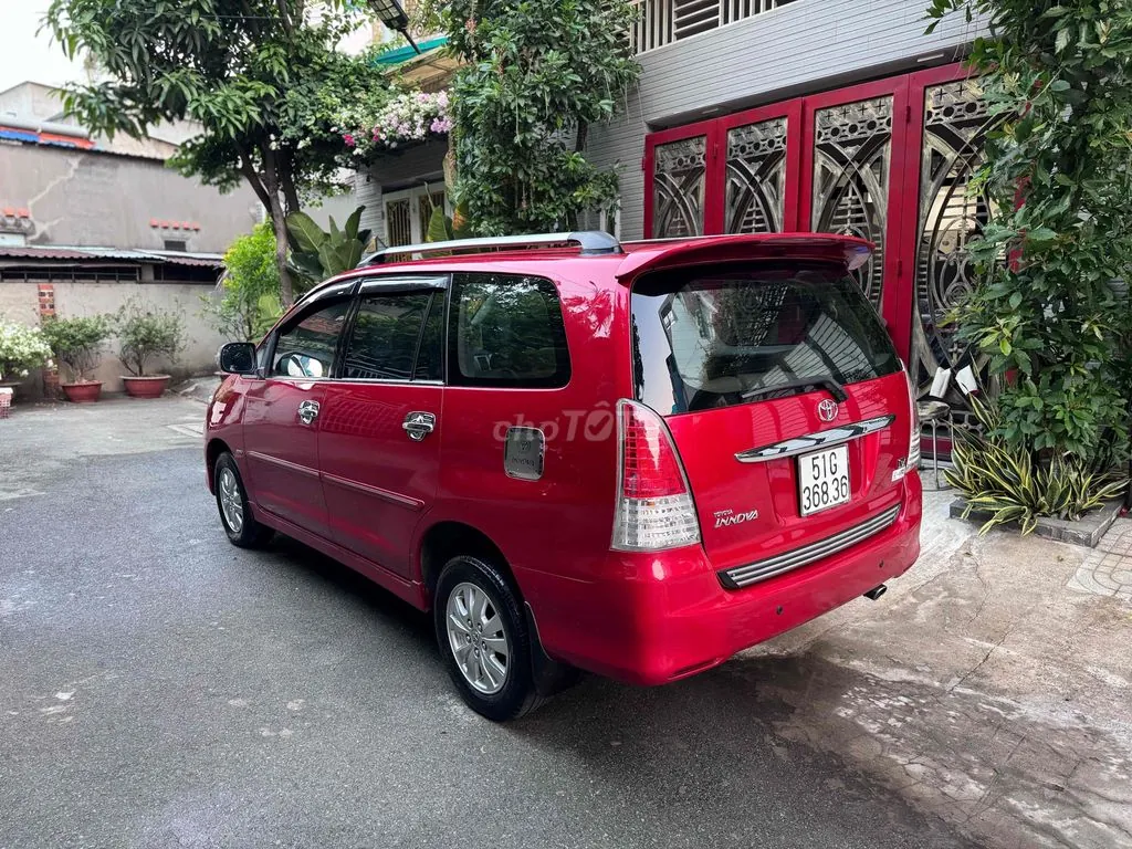 Toyota Innova 2008 photo 3