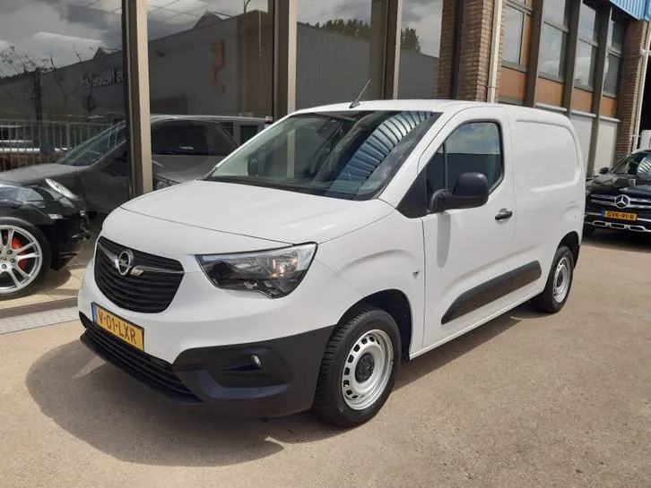 Opel Combo 2022 photo 3