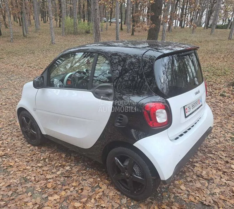 Smart Fortwo 2015 photo 4