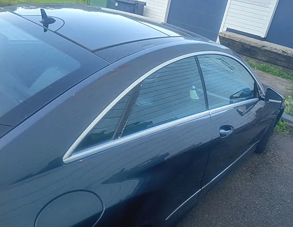 Mercedes-Benz E220 2011 photo 4