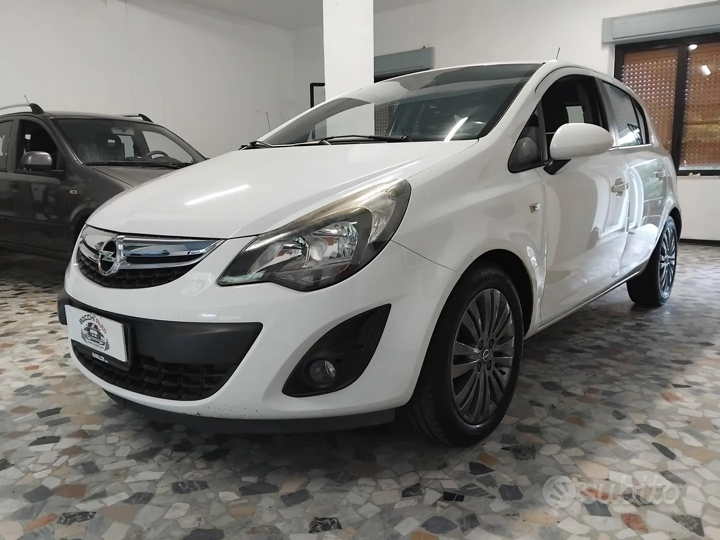 Opel Corsa 2014 photo 2