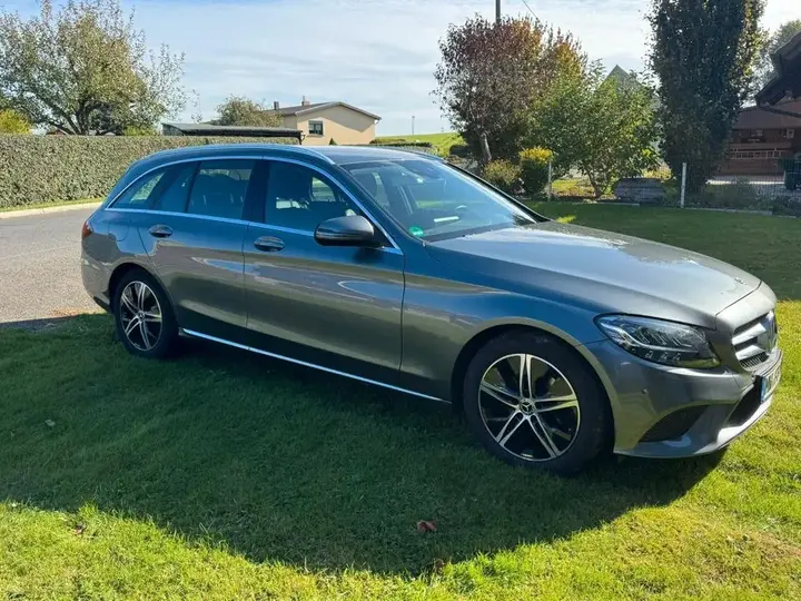 Mercedes-Benz C180