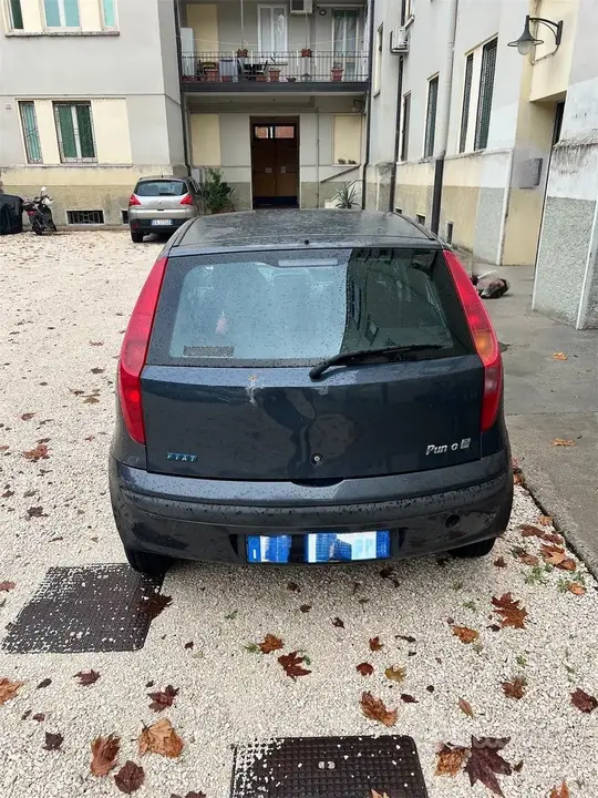 Fiat Punto 2001 photo 2