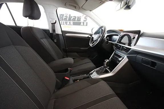 Volkswagen T-Roc 2023 photo 3