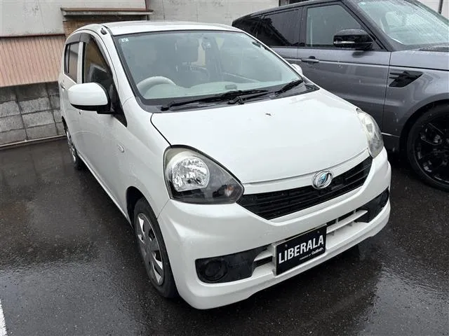 Daihatsu Mira Es