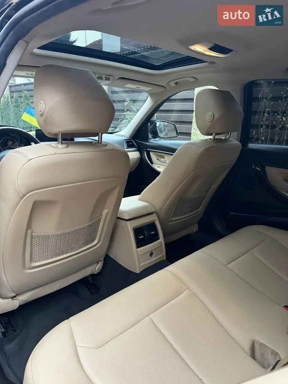 BMW 3 Series 2016 photo 3
