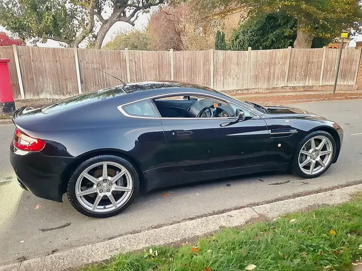 Aston Martin Vantage 2007 photo 4