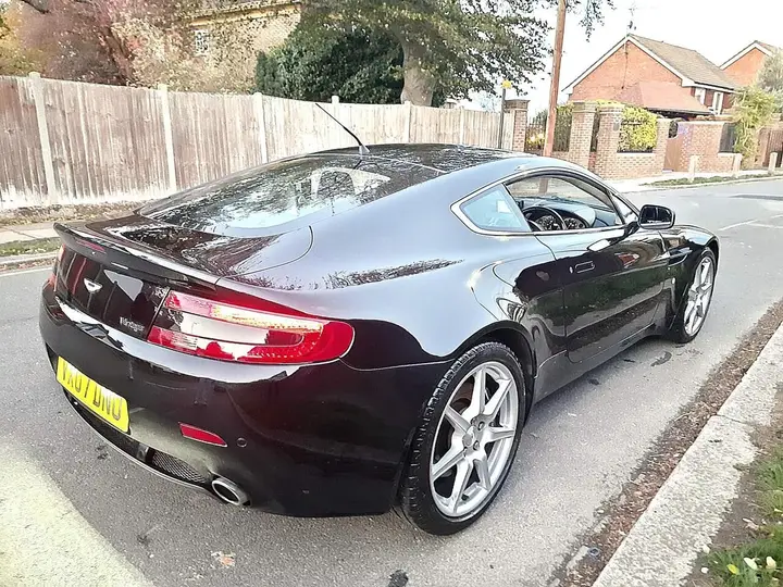 Aston Martin Vantage 2007 photo 5