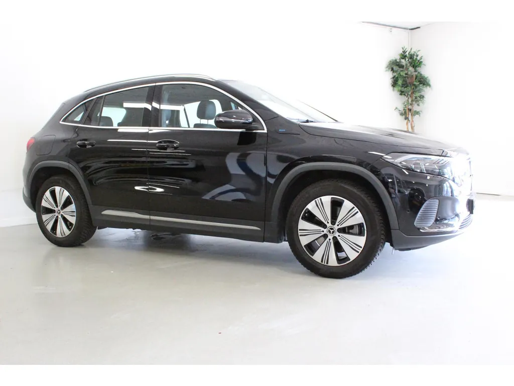 Mercedes-Benz Eqa