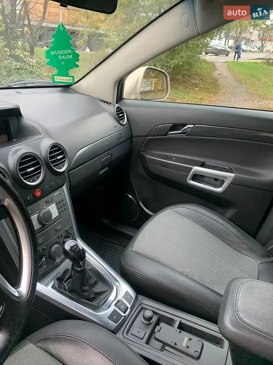 Opel Antara 2011 photo 3