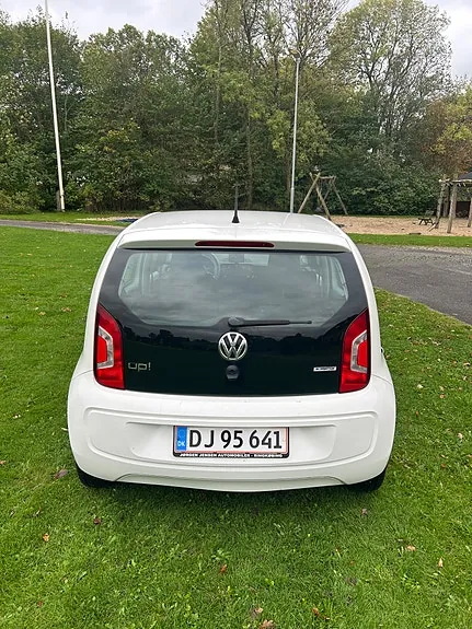 Volkswagen Up 2016 photo 4