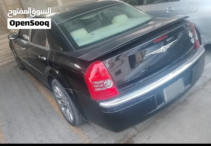Chrysler 300 2009 photo 2
