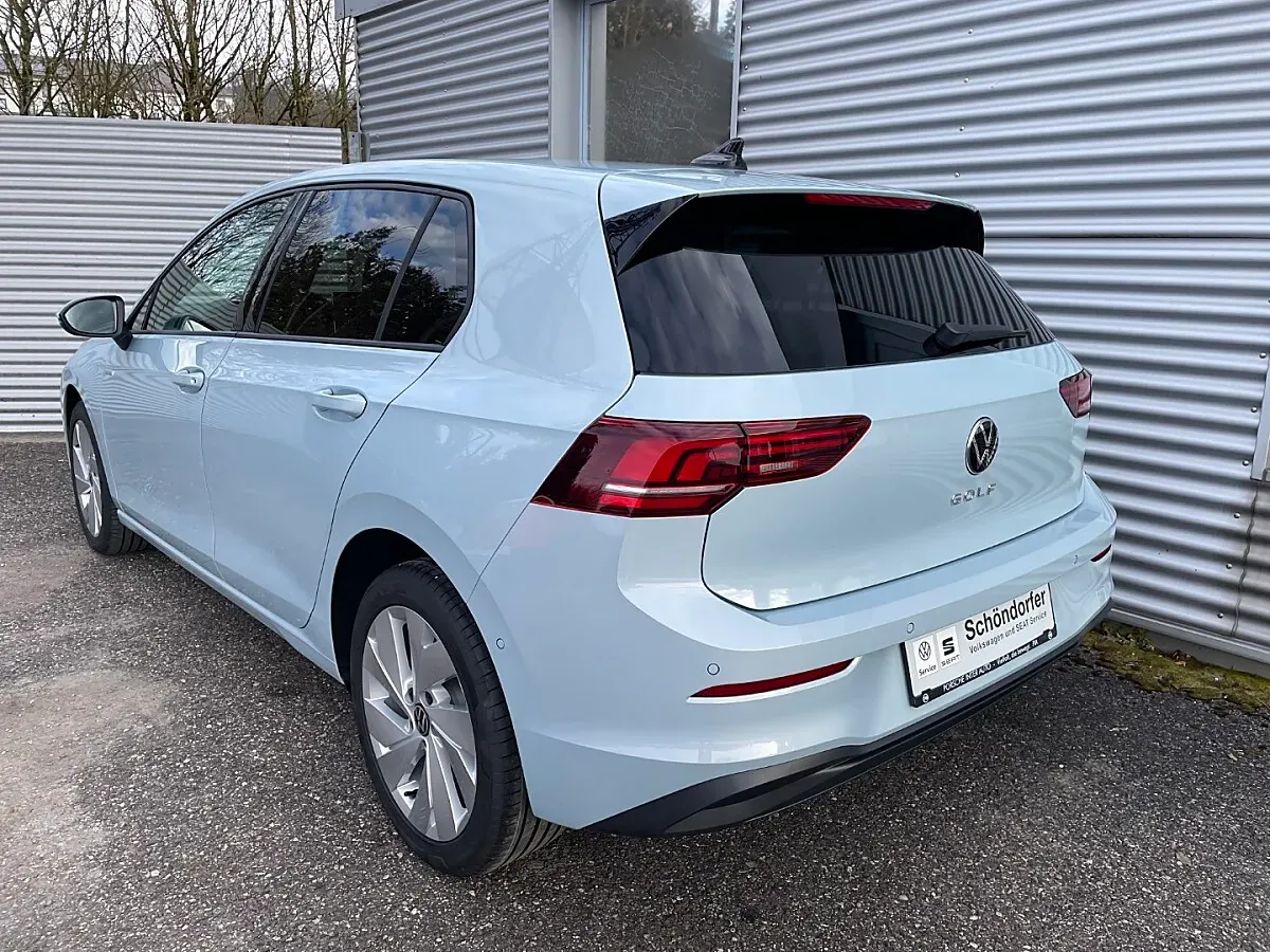 Volkswagen Golf 2026 photo 3