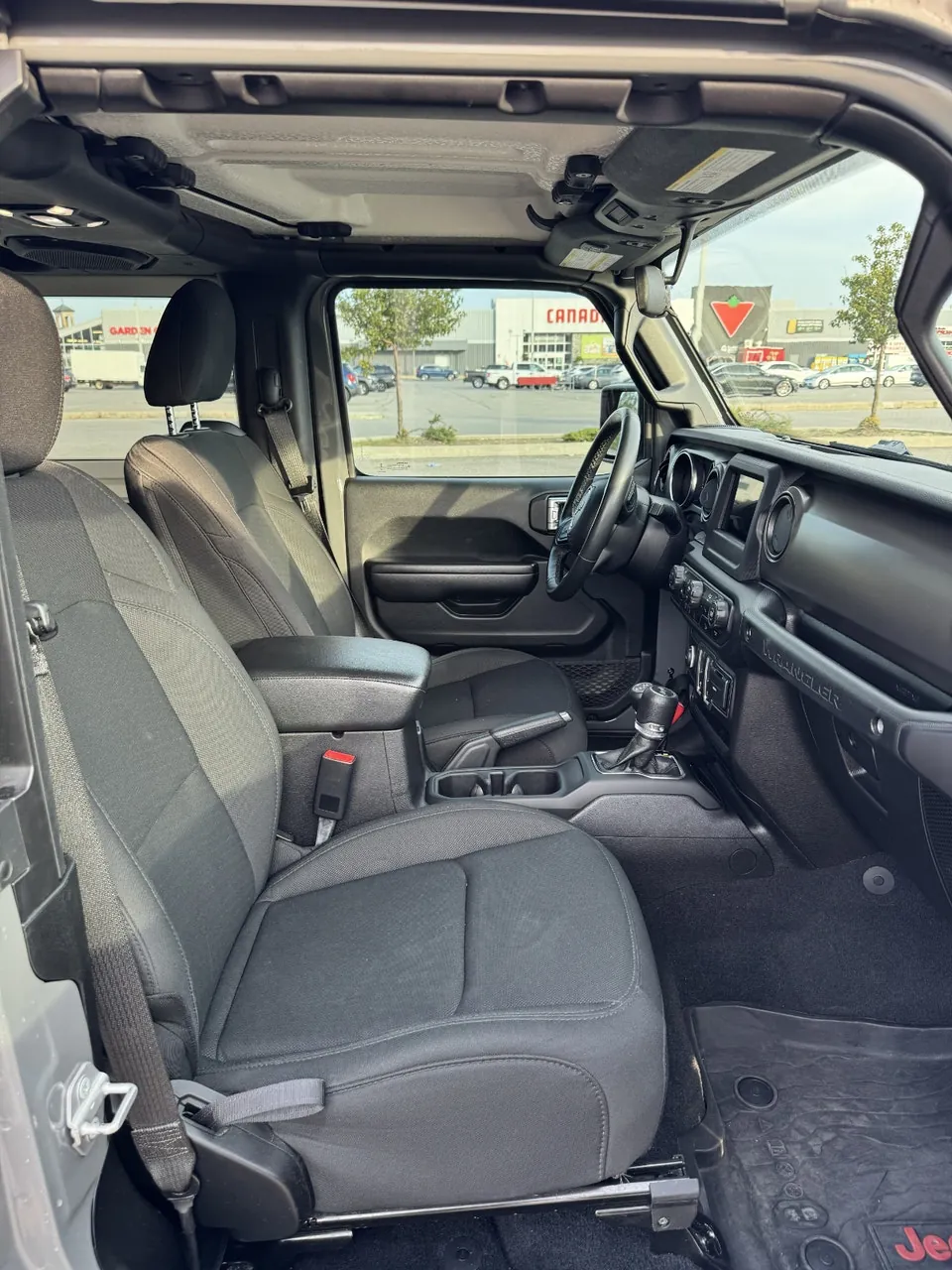 Jeep Wrangler 2020 photo 2
