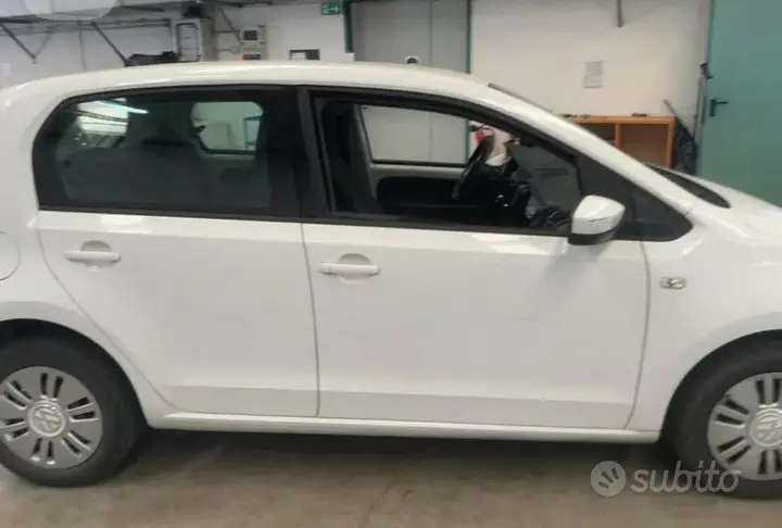 Volkswagen Up 2013 photo 4