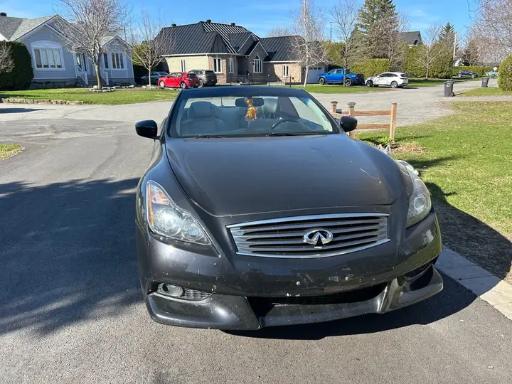 Infiniti Q60