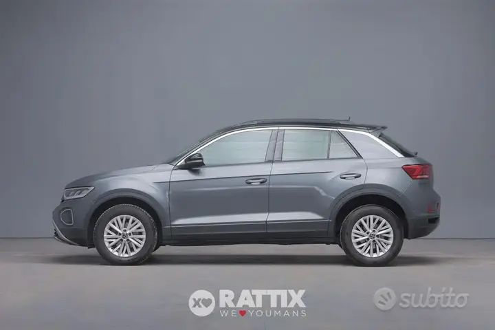 Volkswagen T-Roc 2023 photo 2