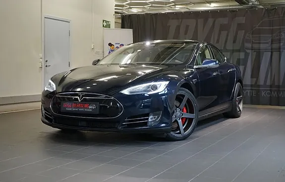 Tesla Model S 2015 photo 2