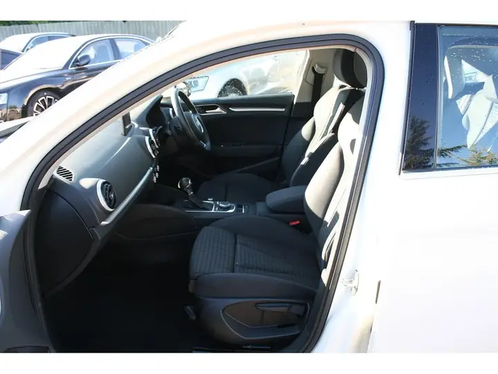 Audi A3 2014 photo 3