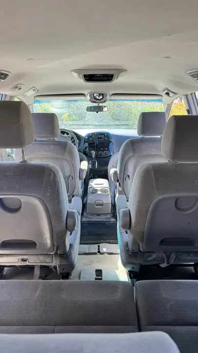 Toyota Sienna 2004 photo 2
