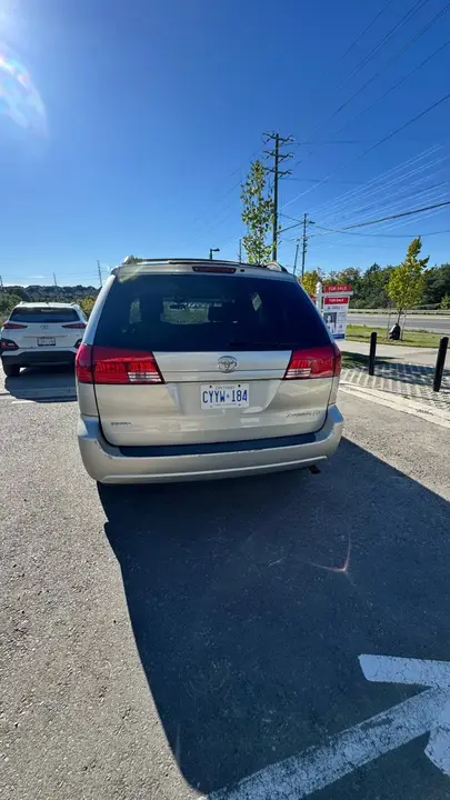 Toyota Sienna 2004 photo 4