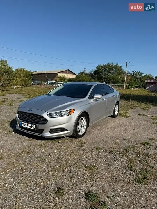 Ford Fusion 2015 photo 2