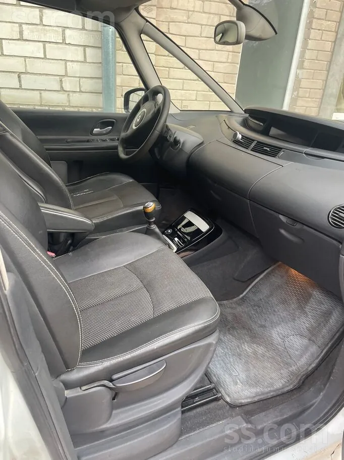Renault Grand Espace 2011 photo 5