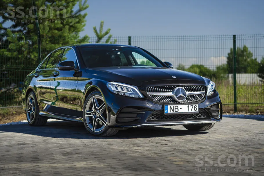 Mercedes-Benz C180 2019 photo 3