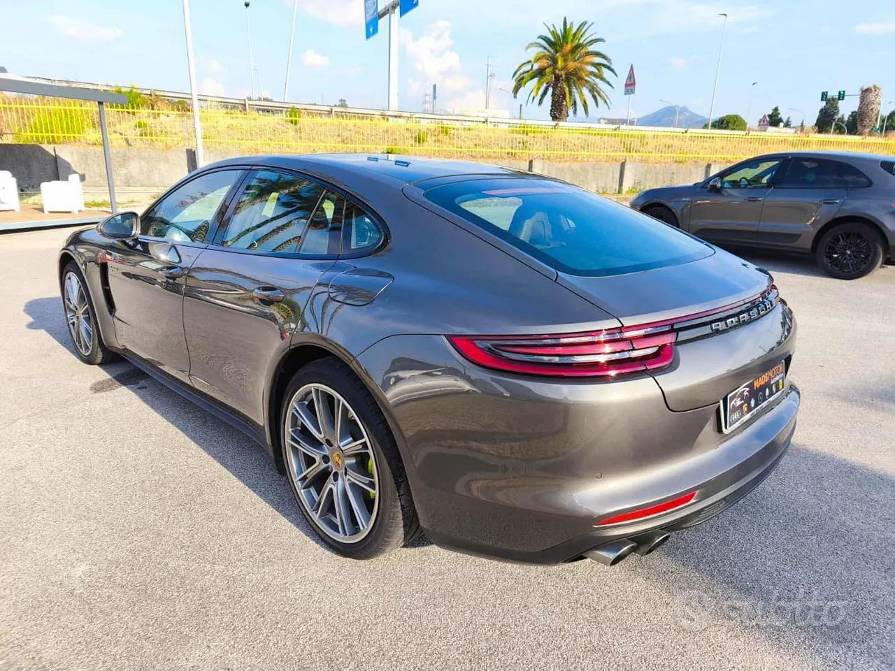 Porsche Panamera 2017 photo 4