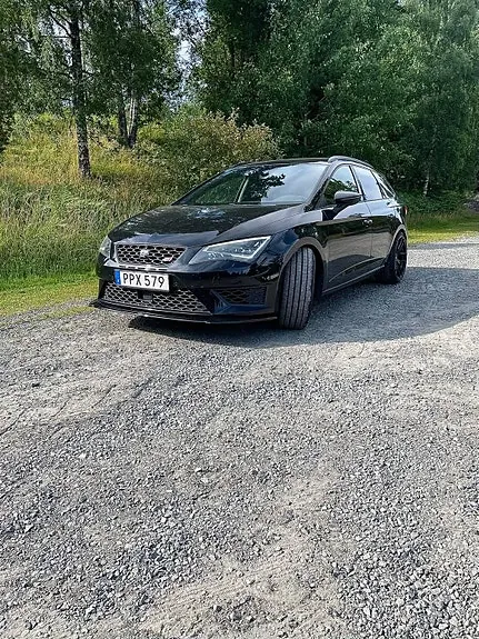 Seat Leon 2015 photo 2