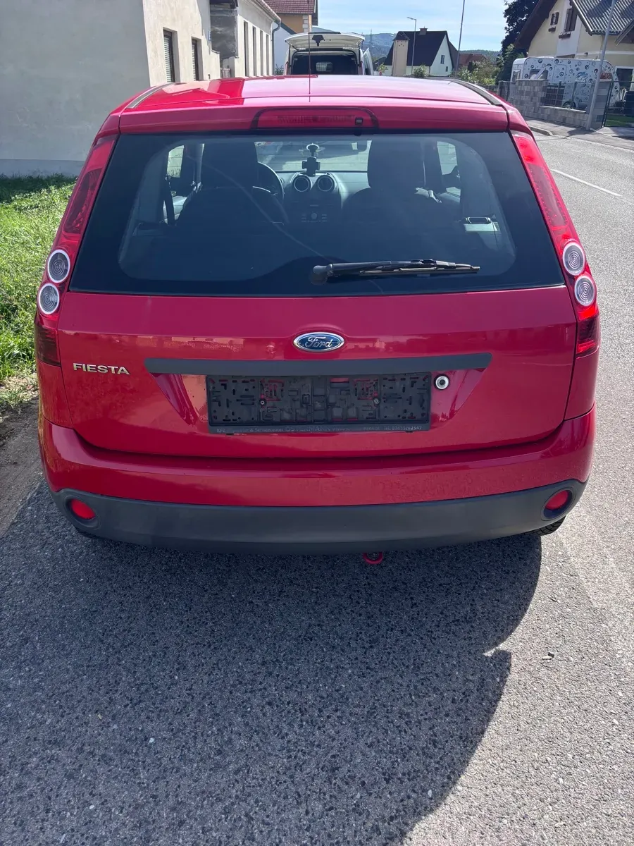 Ford Fiesta 2006 photo 3