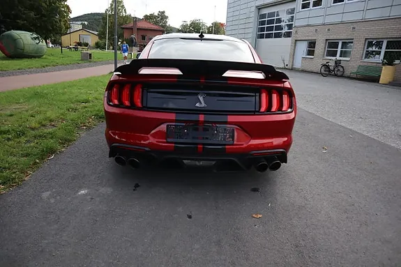 Ford Mustang 2020 photo 2