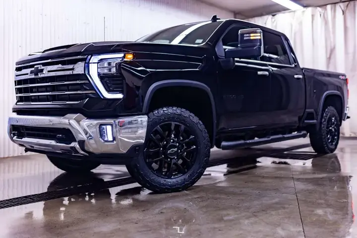 Chevrolet Silverado 2500 2025 photo 5