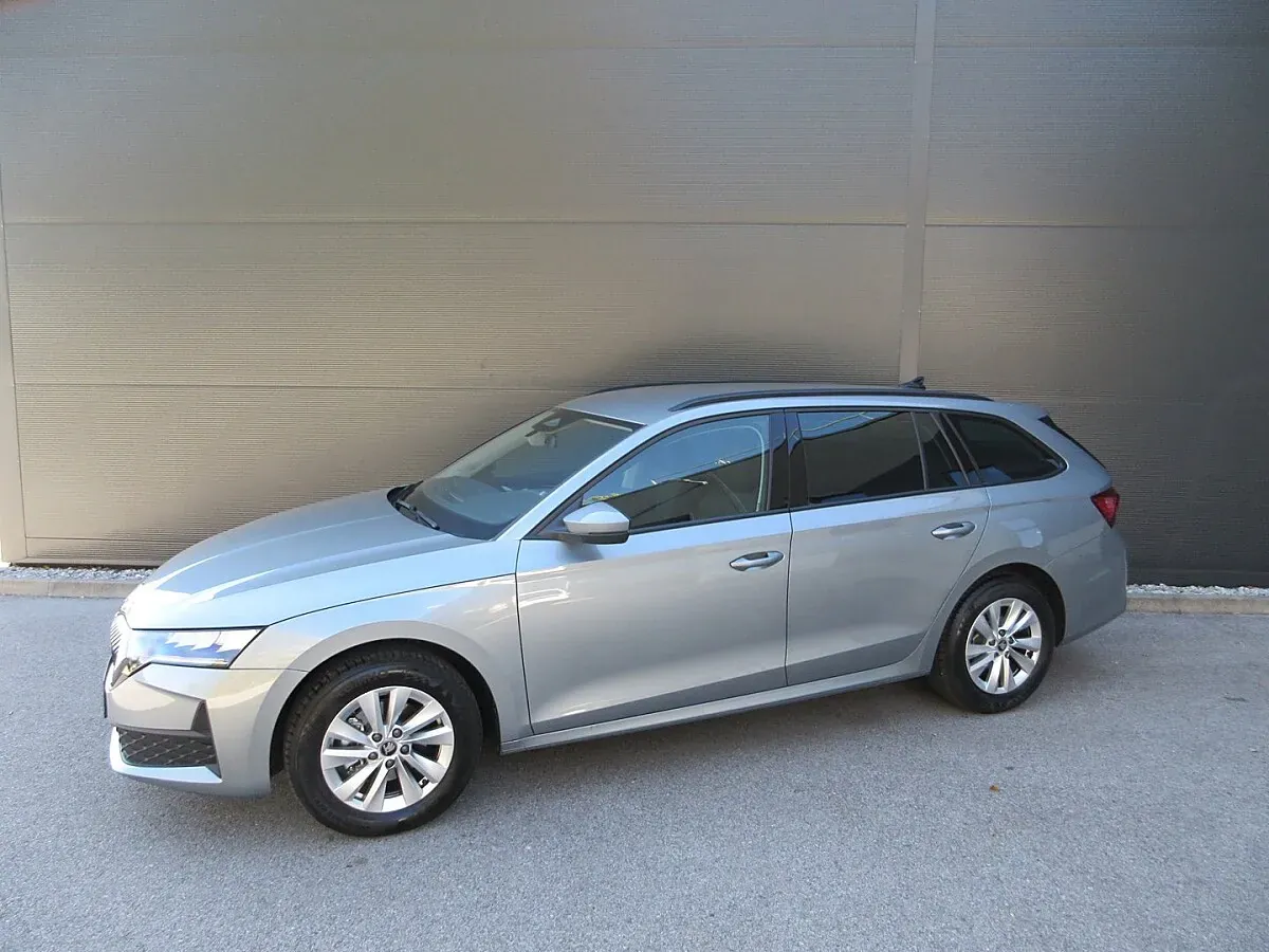 Skoda Octavia 2026 photo 2