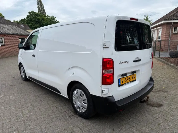 Citroen Jumpy 2019 photo 2