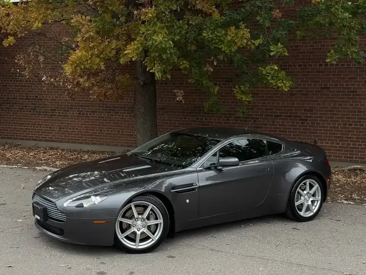 Aston Martin Vantage 2007 photo 2