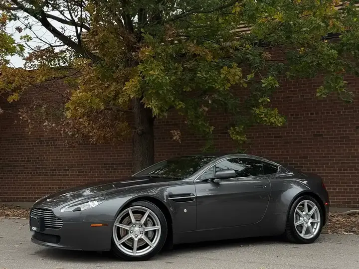 Aston Martin Vantage