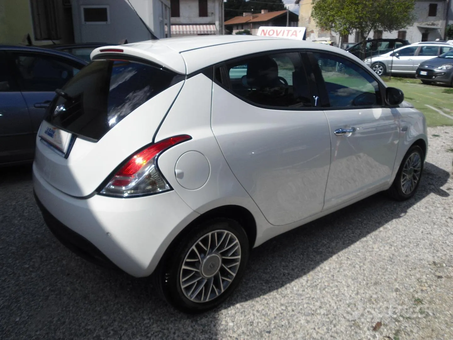 Lancia Ypsilon 2013 photo 5