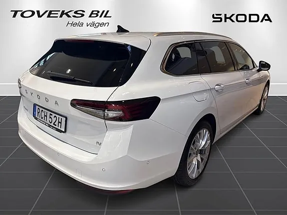 Skoda Superb 2026 photo 3