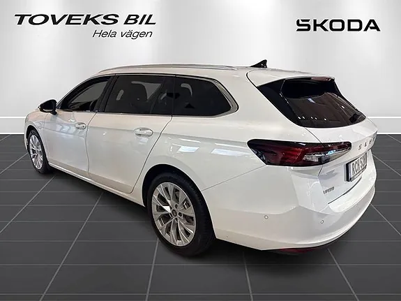 Skoda Superb 2026 photo 5
