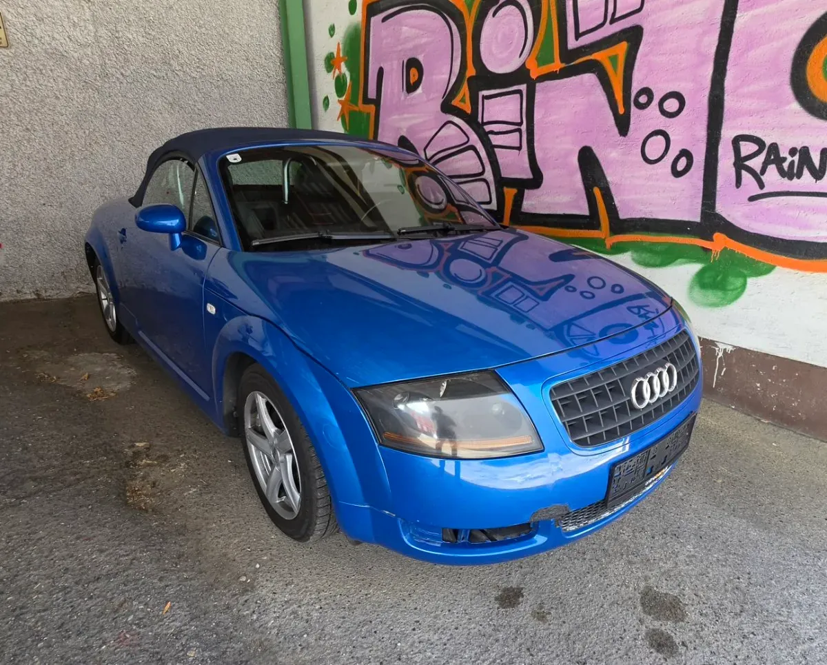Audi Tt 2004 photo 2