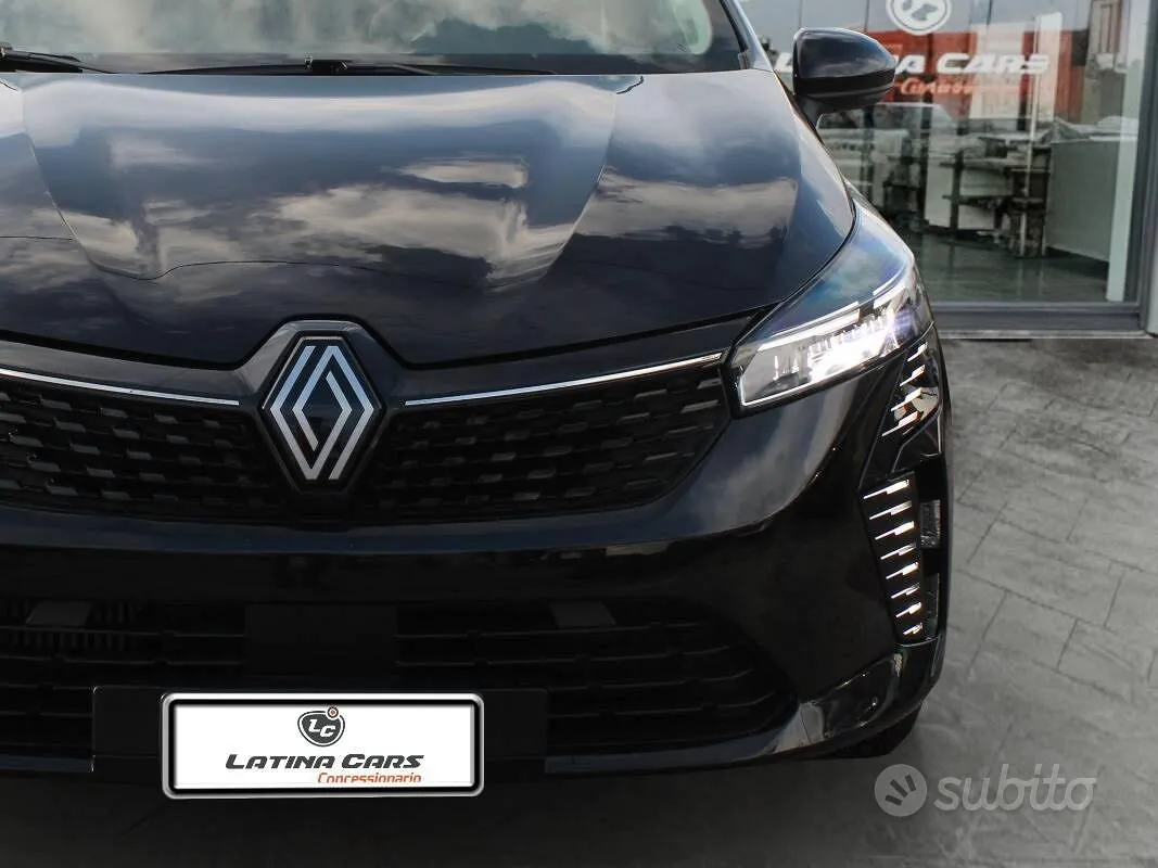 Renault Clio 2024 photo 2