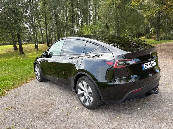 Tesla Model Y 2024 photo 4