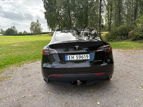 Tesla Model Y 2024 photo 5