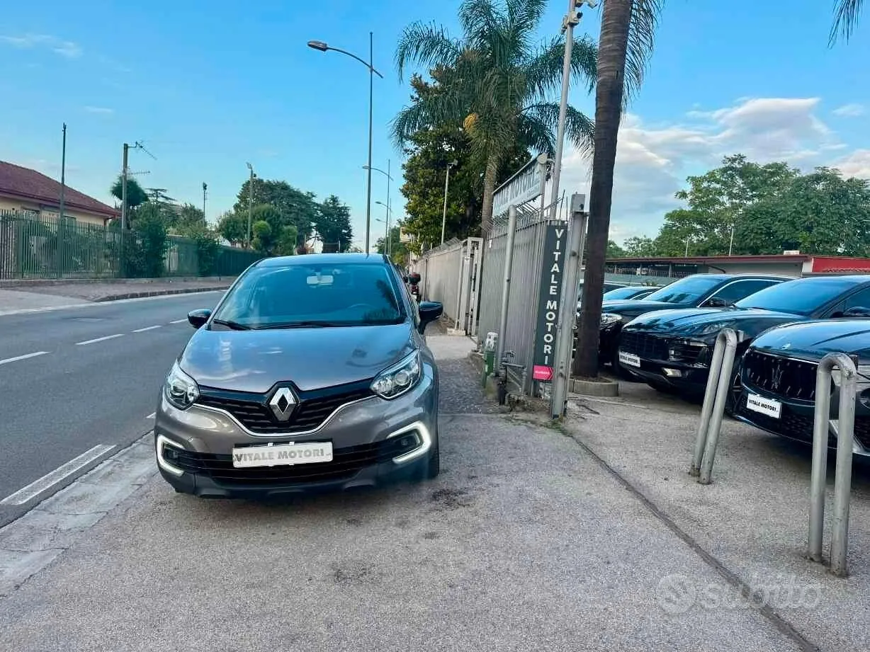Renault Captur 2019 photo 2